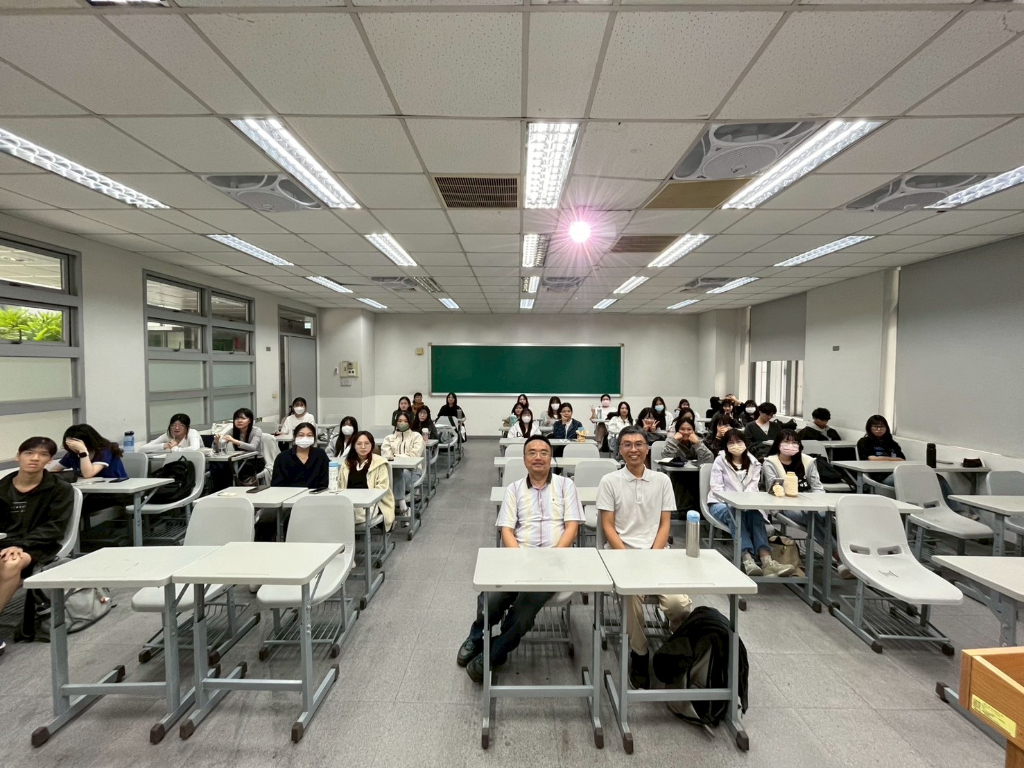 20251113業界導師輔導講座-創業準備面面觀