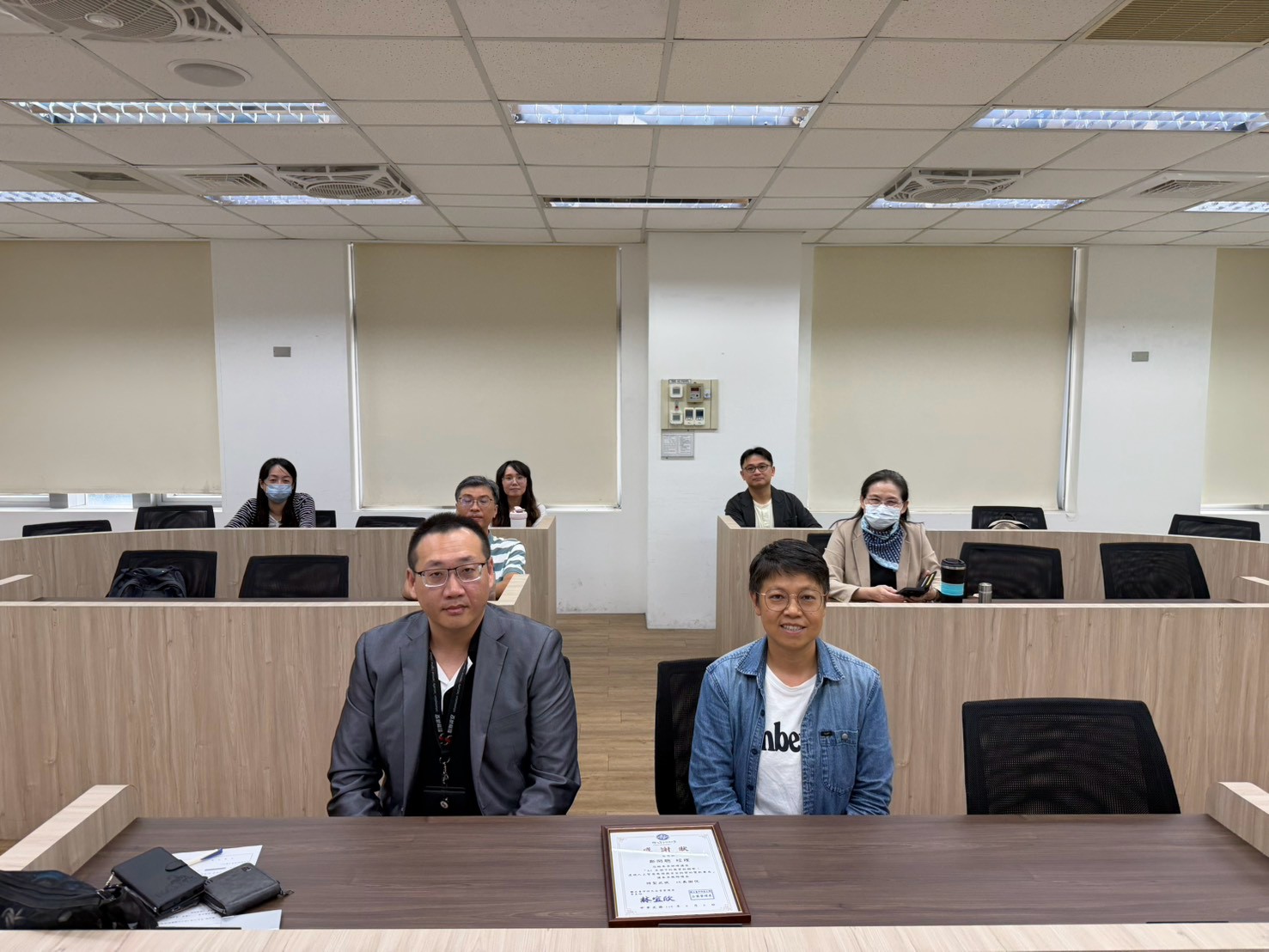 20260903 AI 浪潮下的商管新顯學： 透視人工智慧應用與資安防禦的雙軌賽局